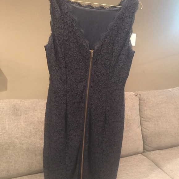 Dress - Picture 1 of 3